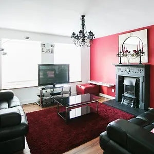 So-cute Cityside Apartment